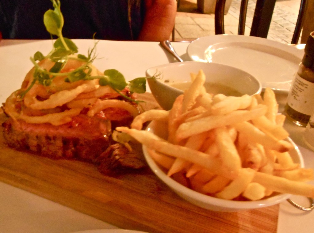 The tastiest of ribeye with amazing Bearnaise sauce