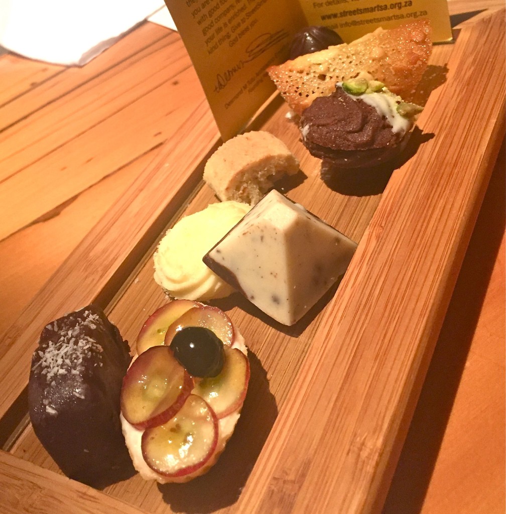 petitfour