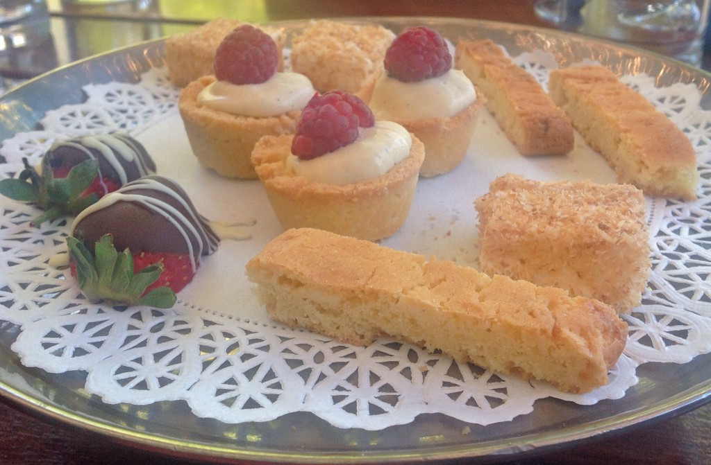 petitfour