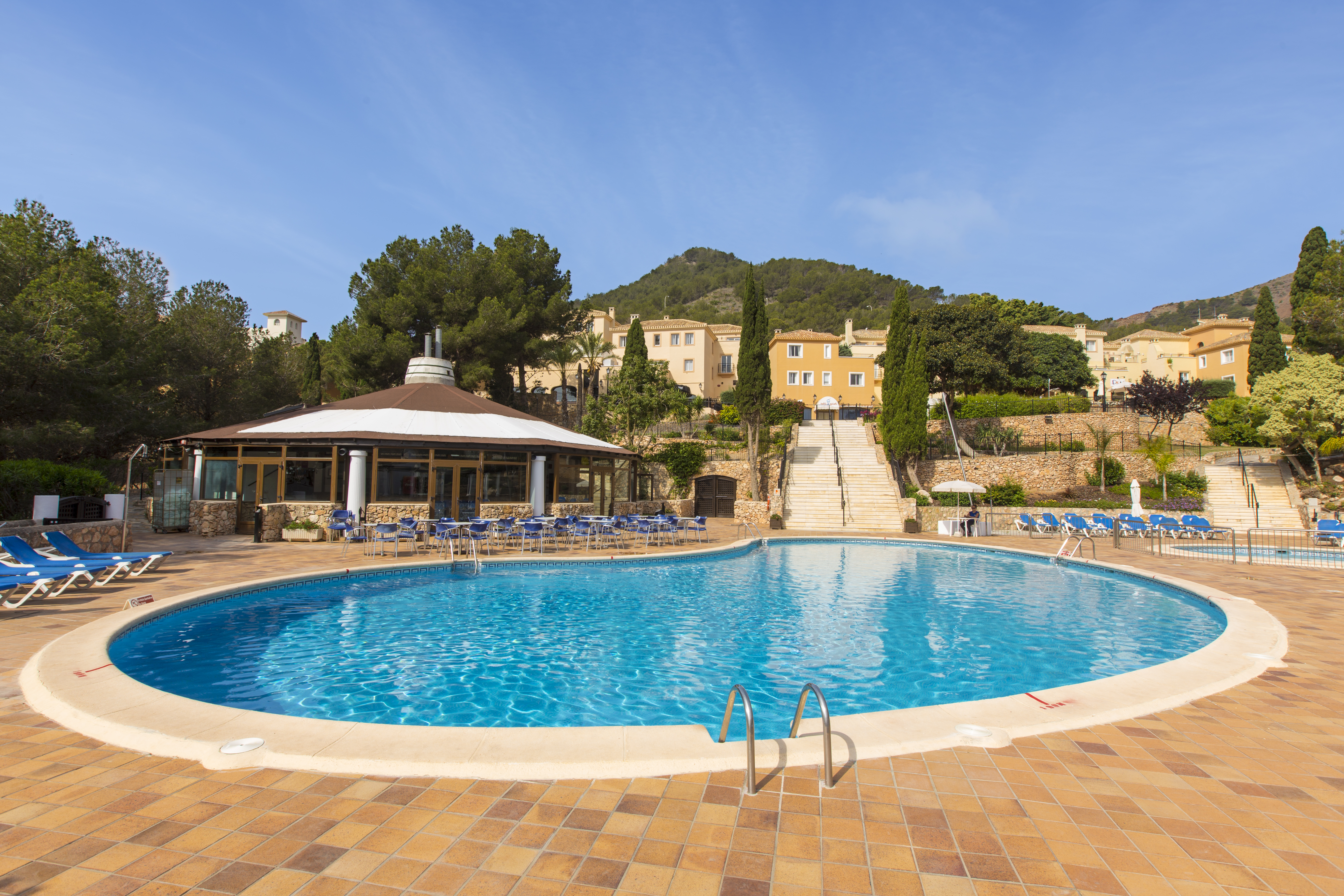 Principe Felipe: Las Lomas pool