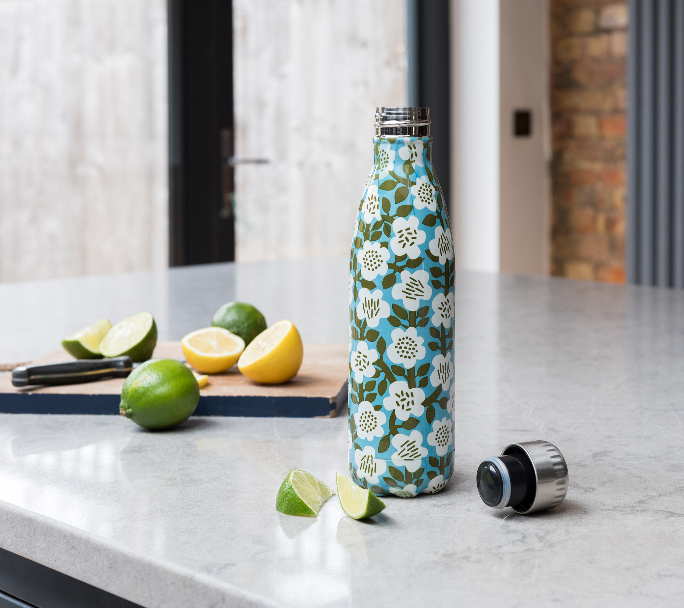 Rex London:olive flower bottle