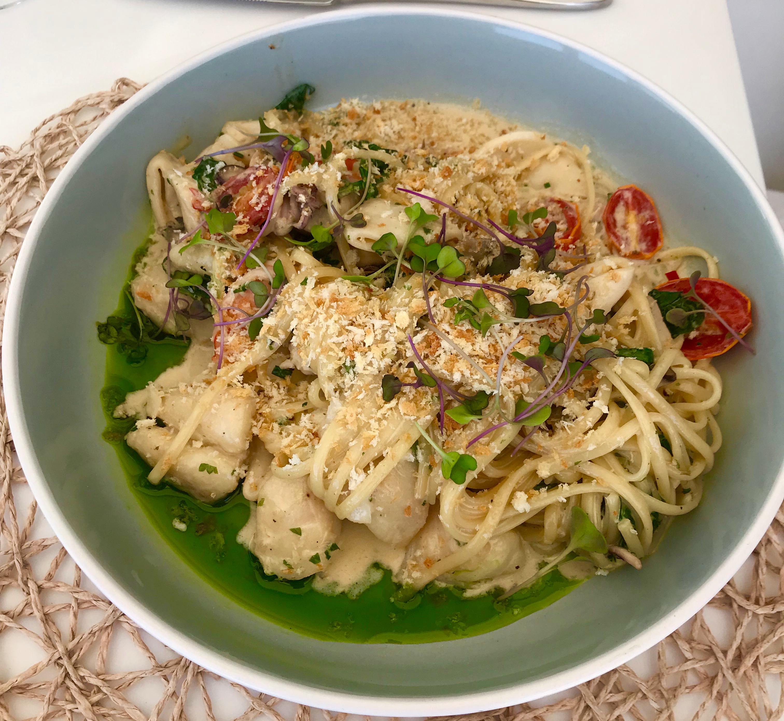 Leeto: Seafood linguine