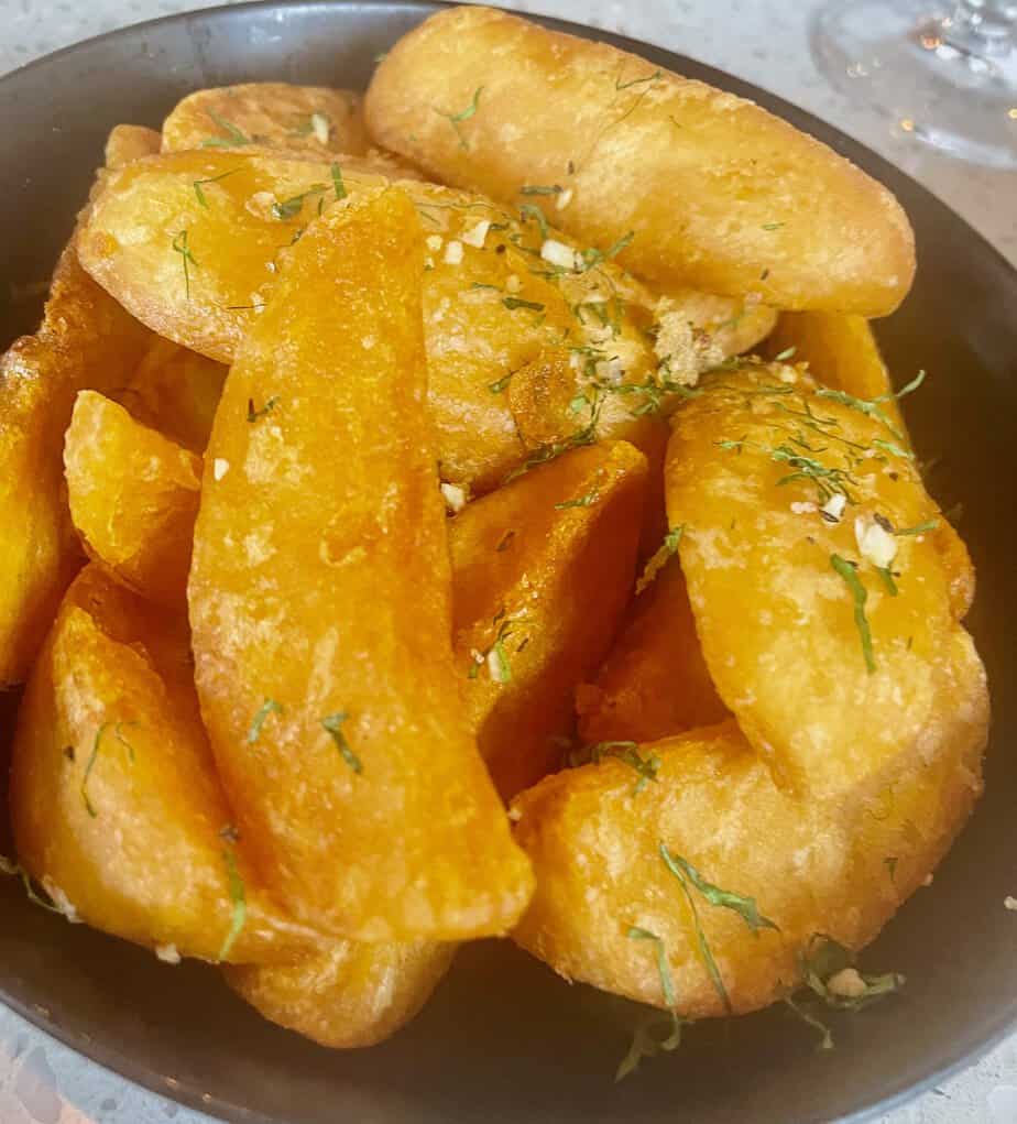 Crispy fried potatoes